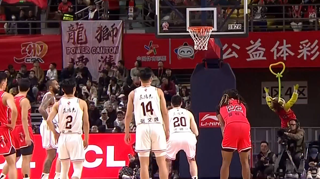 深圳男篮国际比赛日复出首秀,志在NBA季后赛名次提升,引发热议,阵容厚度经受考验的简单介绍 深圳男篮国际比赛日复出首秀,志在NBA季后赛名次提升,引发热议,阵容厚度经受考验的简单介绍