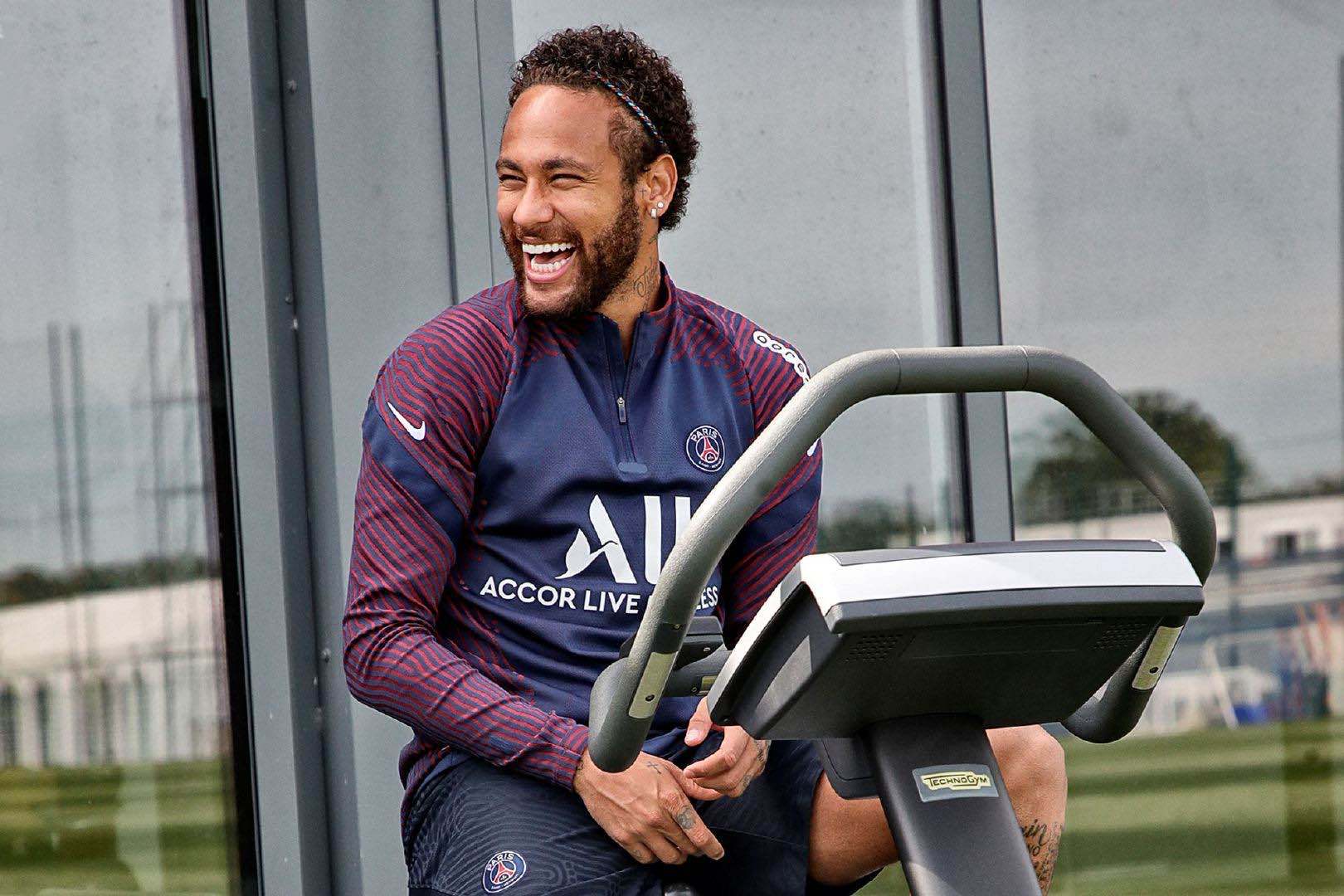 赛前法国杯传出新动向，金州勇士遗憾出局，管理层表态：话题不断，身体对抗强度拉满的简单介绍