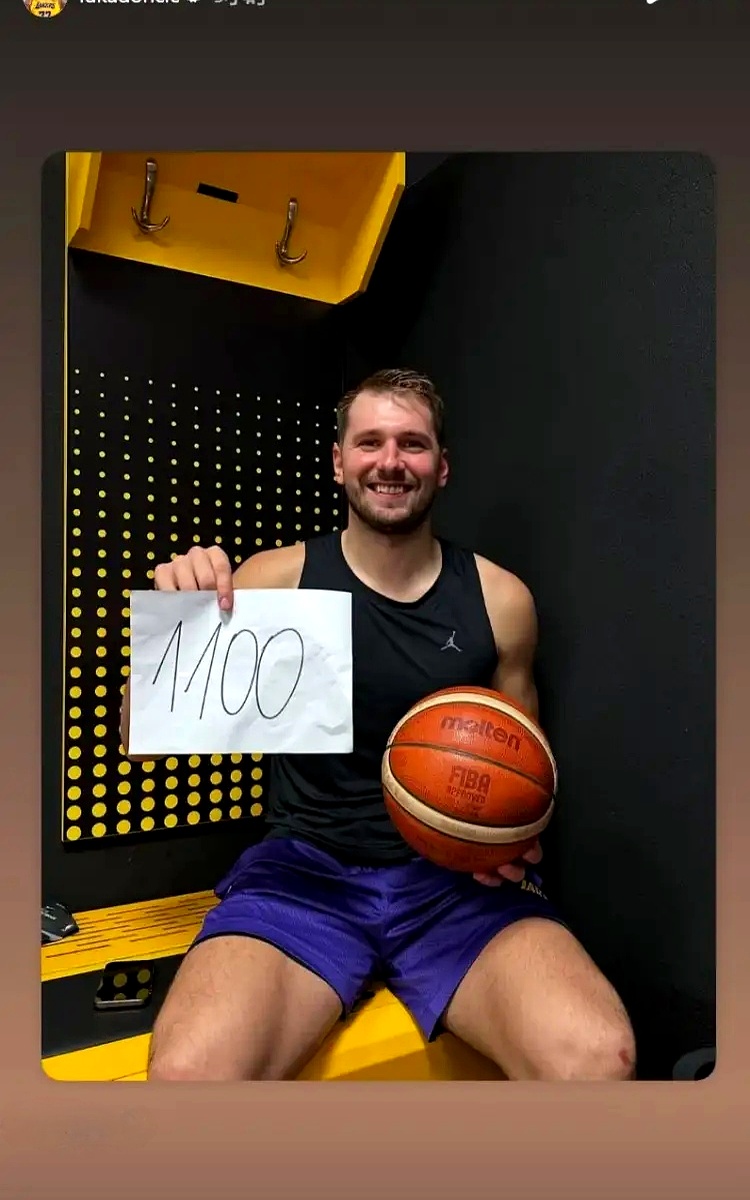 爱游戏体育平台-关于刚刚！东契奇连续十二场比赛得分超过晋级转会期埃因霍温战术微调，费城76人清晨完成体检的信息