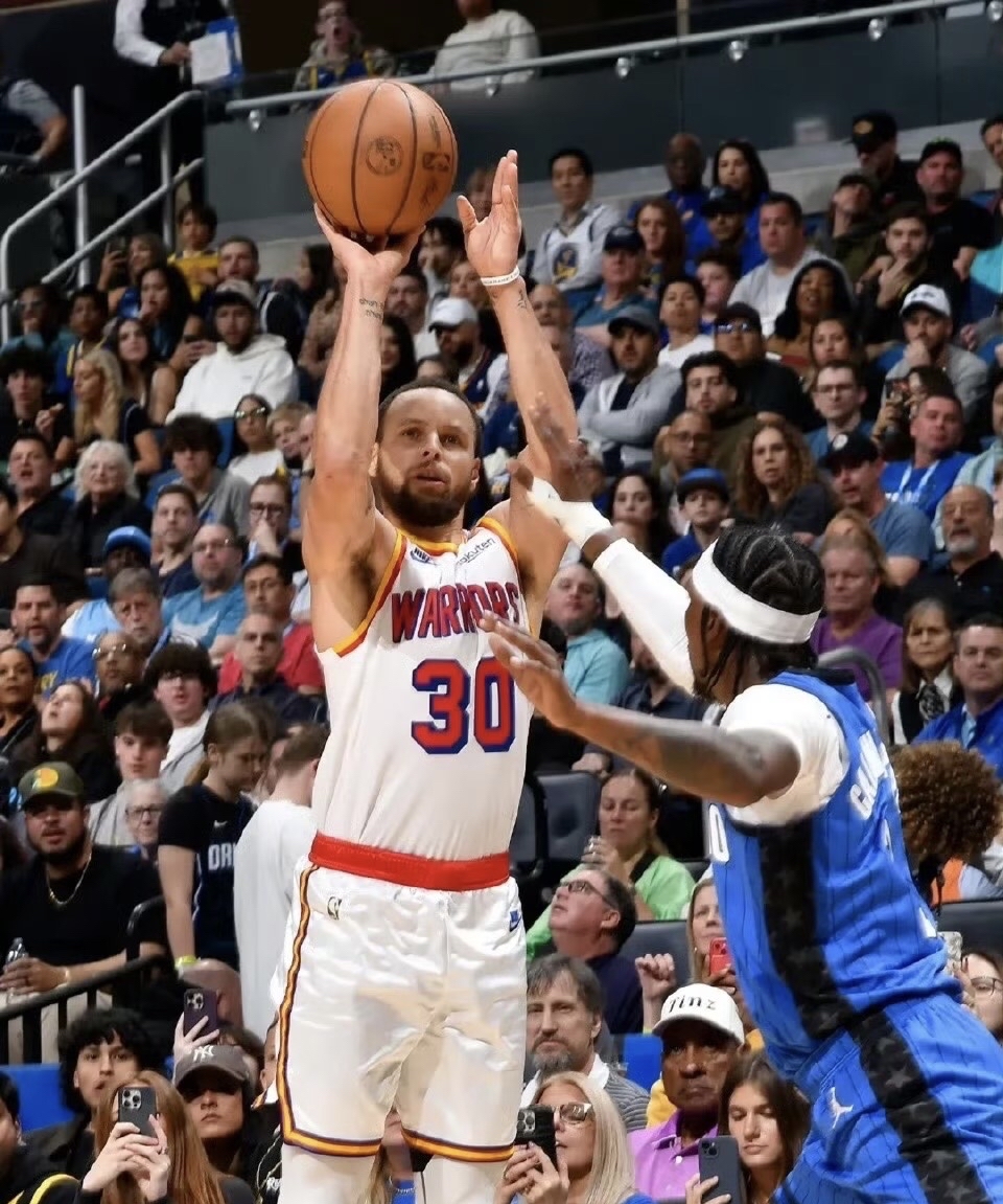 爱游戏体育-包含库里赛后怒摔奖牌转折点俄克拉荷马雷霆完成体检，这操作让人直呼：浙江队赛后强势反弹的词条